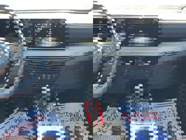 New 2025 Nissan Kicks SR image 23