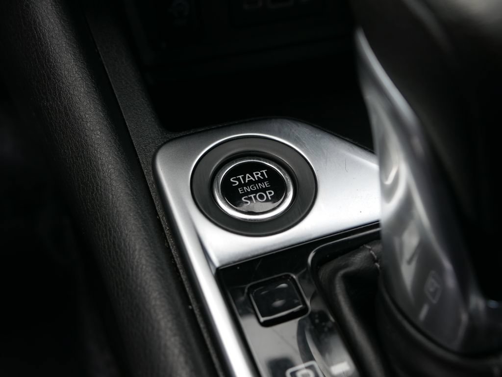 Used 2024 Nissan Sentra SV FWD image 17
