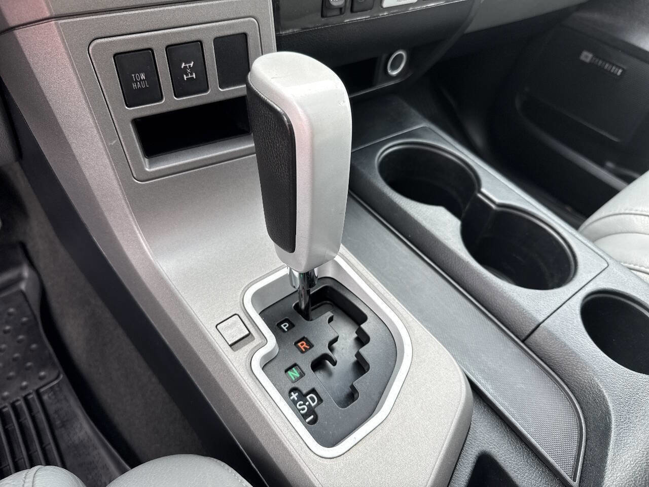 Used 2013 Toyota Sequoia Limited image 45