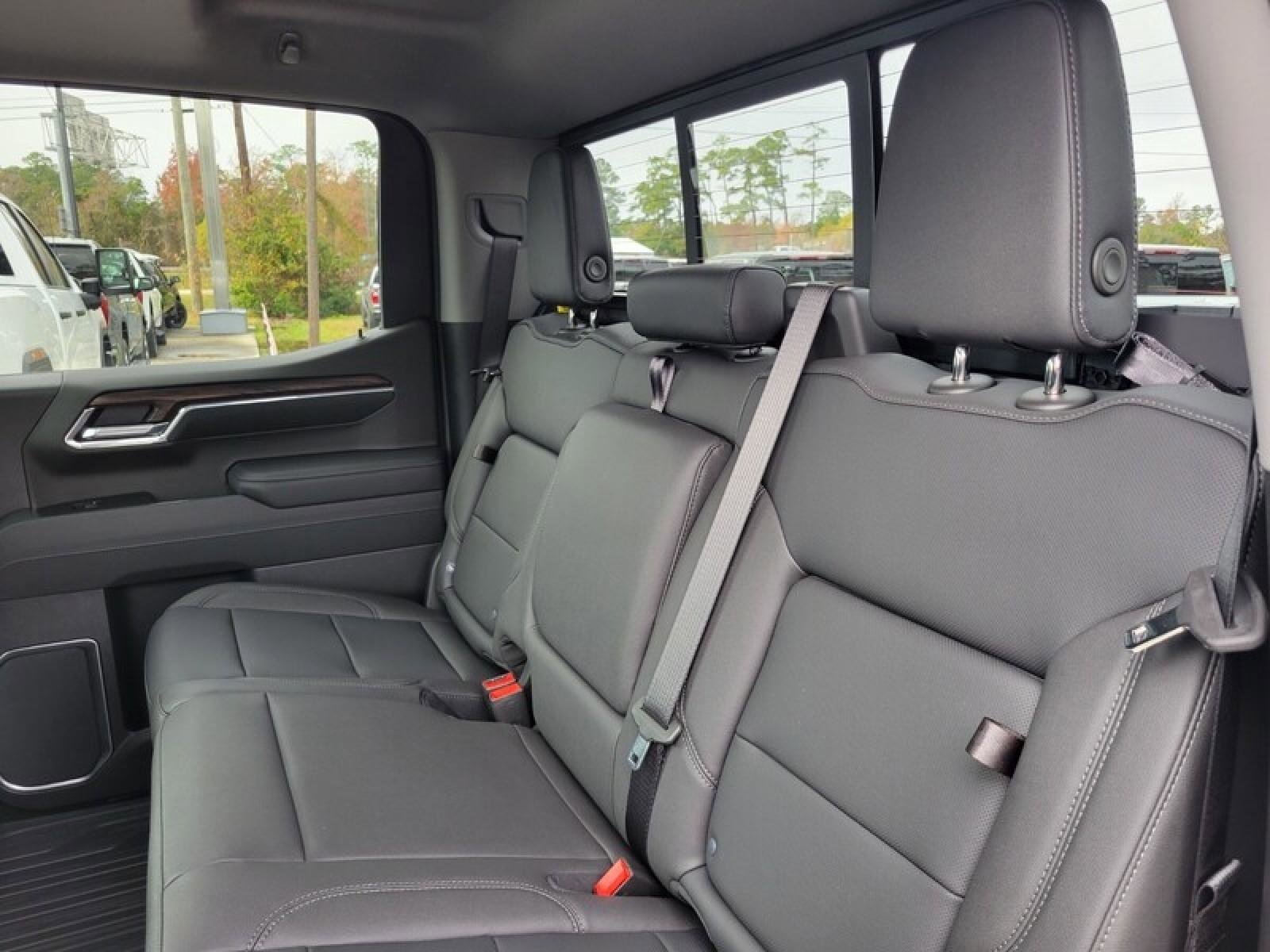 New 2026 GMC Sierra 1500 SLT w/ SLT Premium Plus Package image 28