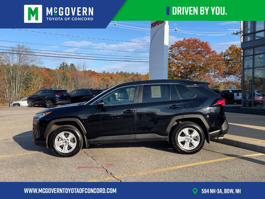 Used 2021 Toyota RAV4 XLE w/ Convenience Package AWD/4WD image 2