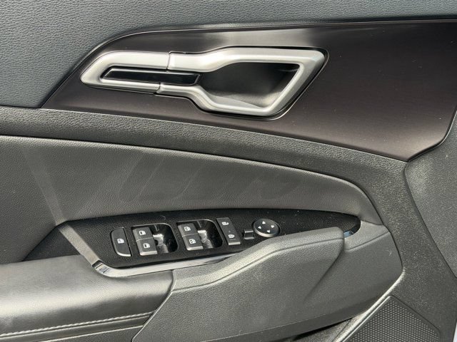 Used 2023 Kia Sportage EX FWD image 16