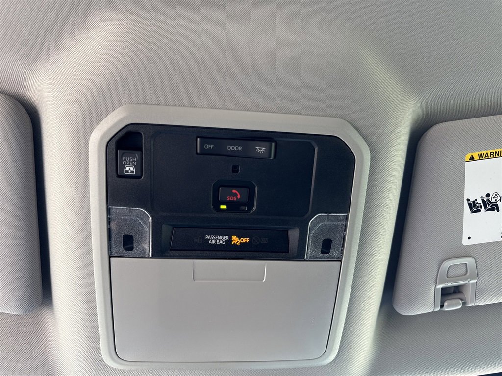 Used 2024 Toyota Tundra Limited image 32