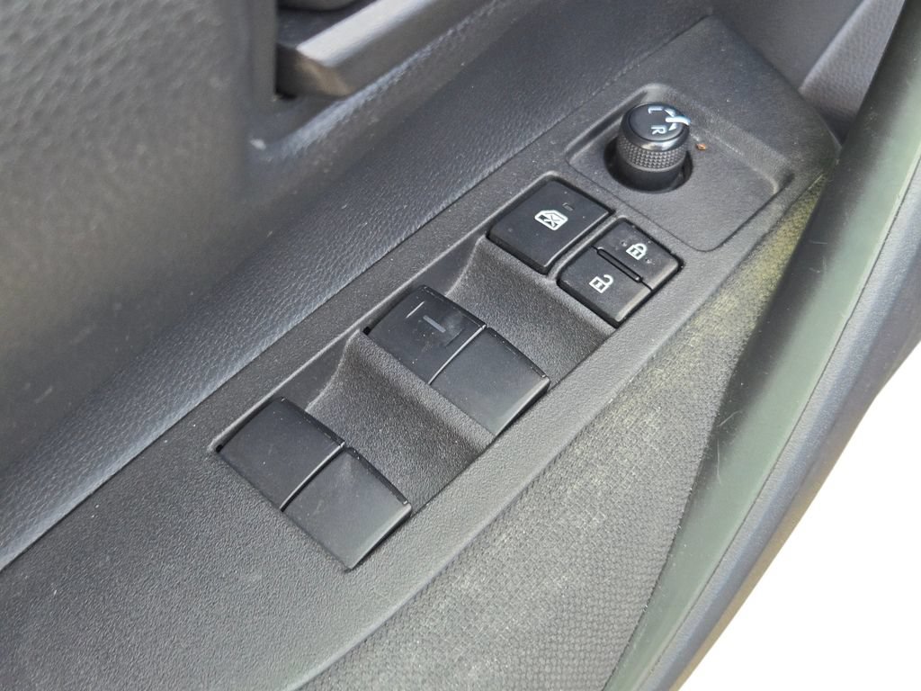 Used 2022 Toyota Corolla LE FWD image 16