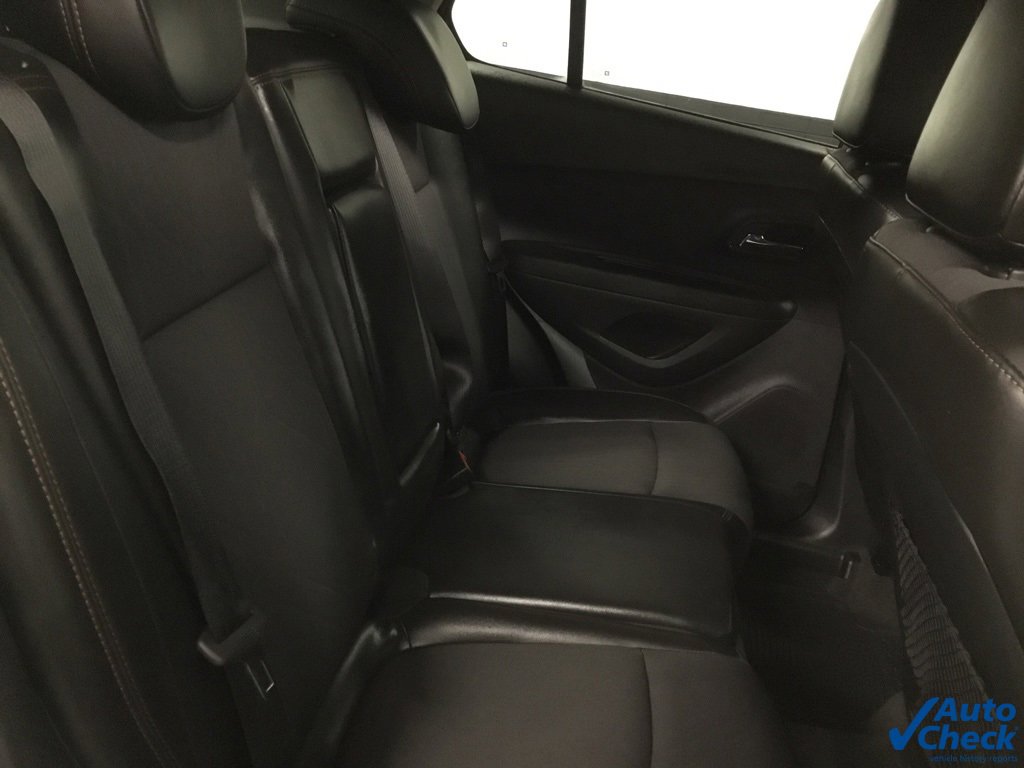 Used 2017 Chevrolet Trax LT w/ Driver Confidence Package image 31