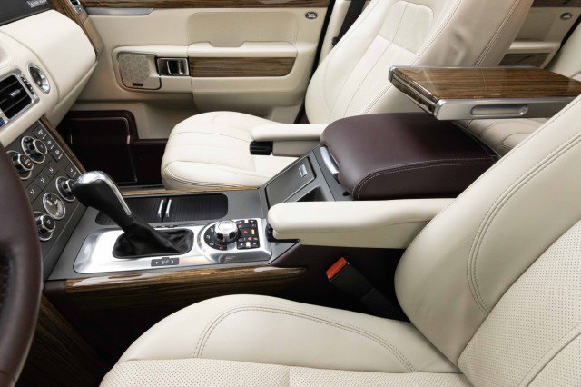 Used 2012 Land Rover Range Rover Autobiography image 24