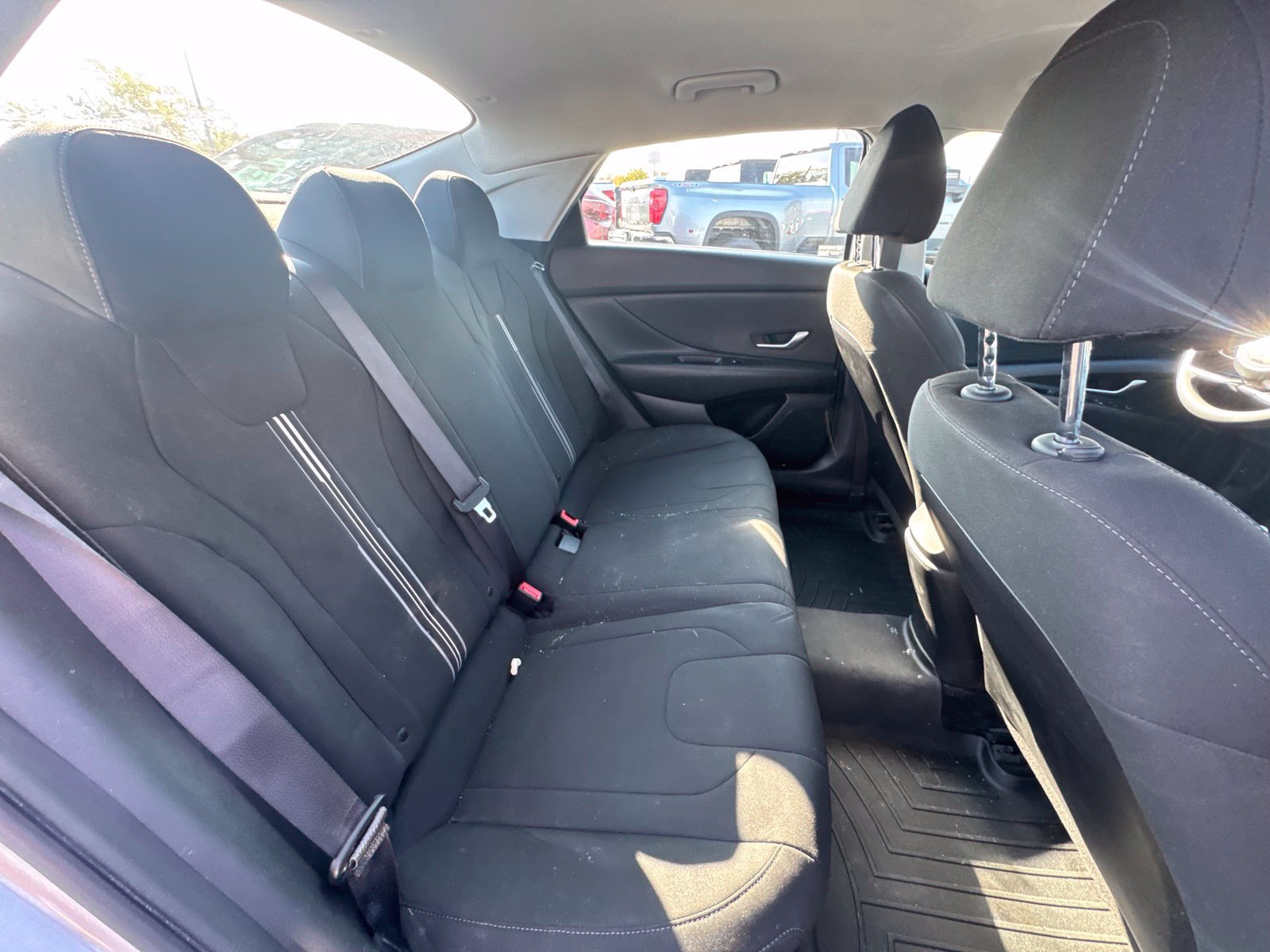 Used 2022 Hyundai Elantra SEL FWD image 28