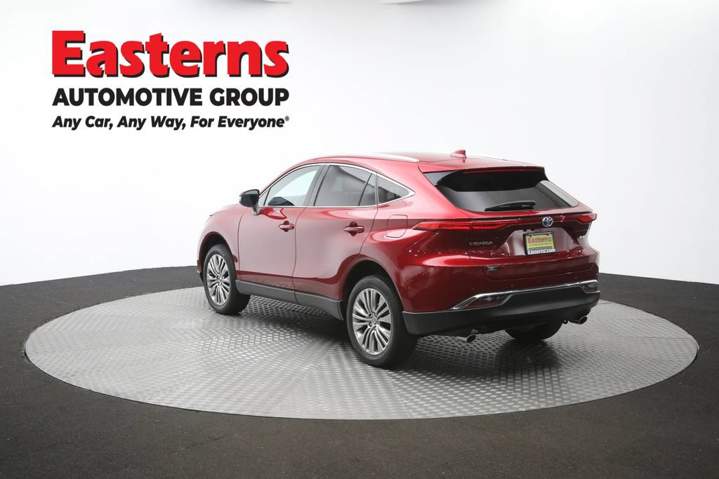 Used 2024 Toyota Venza LE AWD/4WD image 65