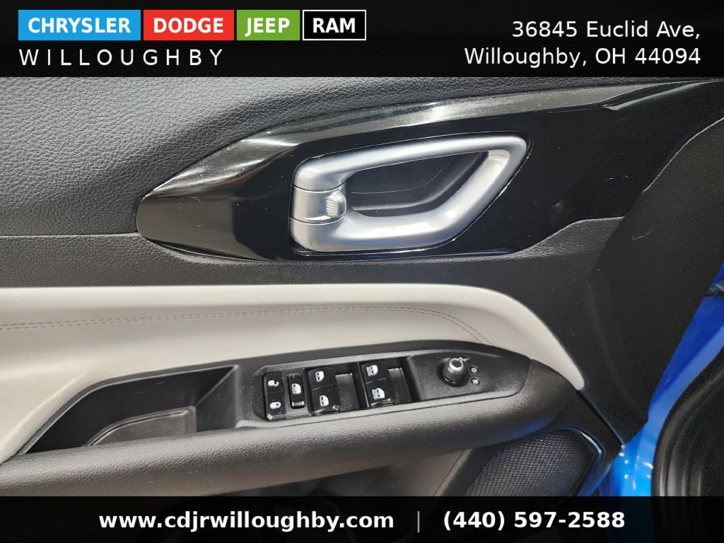 Used 2024 Jeep Compass Limited AWD/4WD image 12