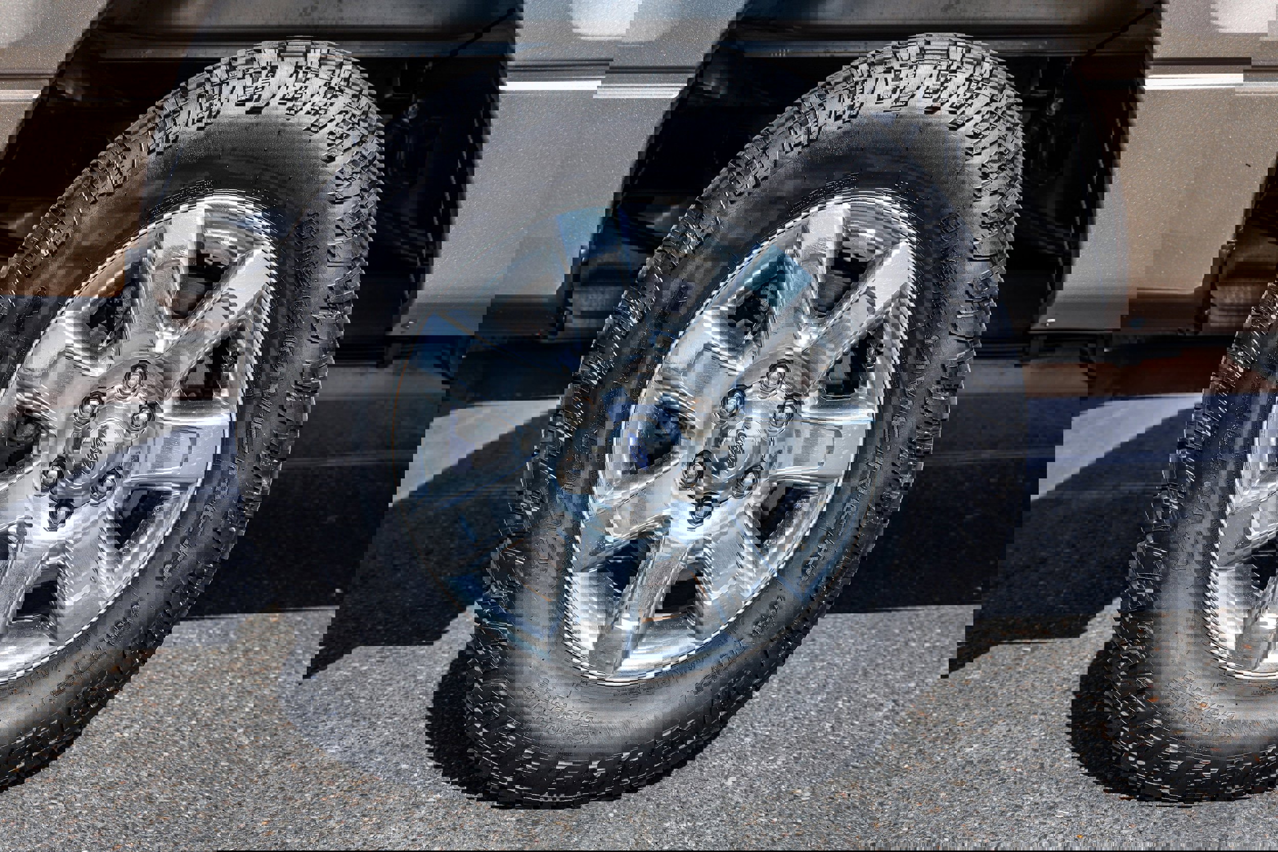 Used 2014 Ford F150 XLT w/ XLT Chrome Package image 7