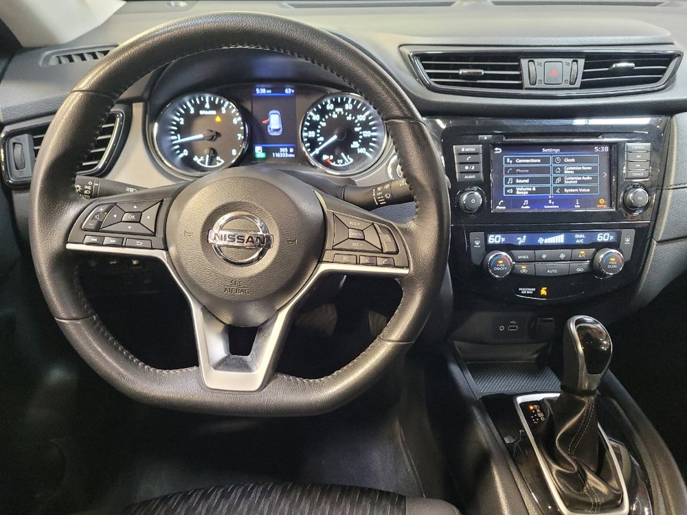 Used 2020 Nissan Rogue SV image 22