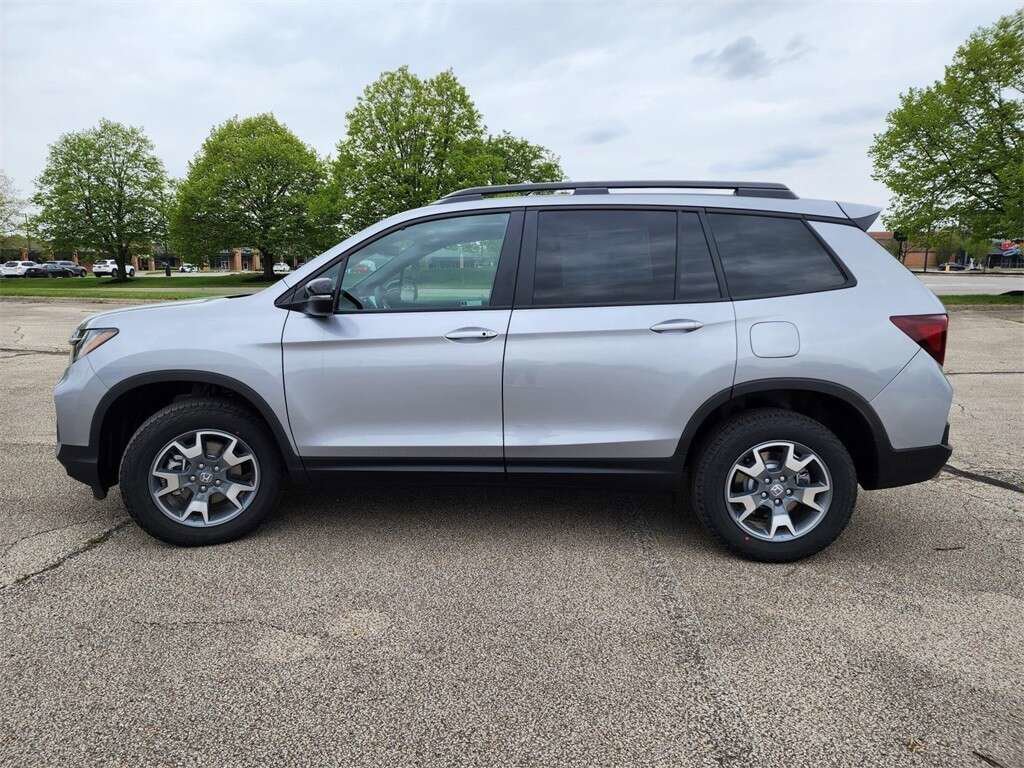 Used 2023 Honda Passport TrailSport image 11
