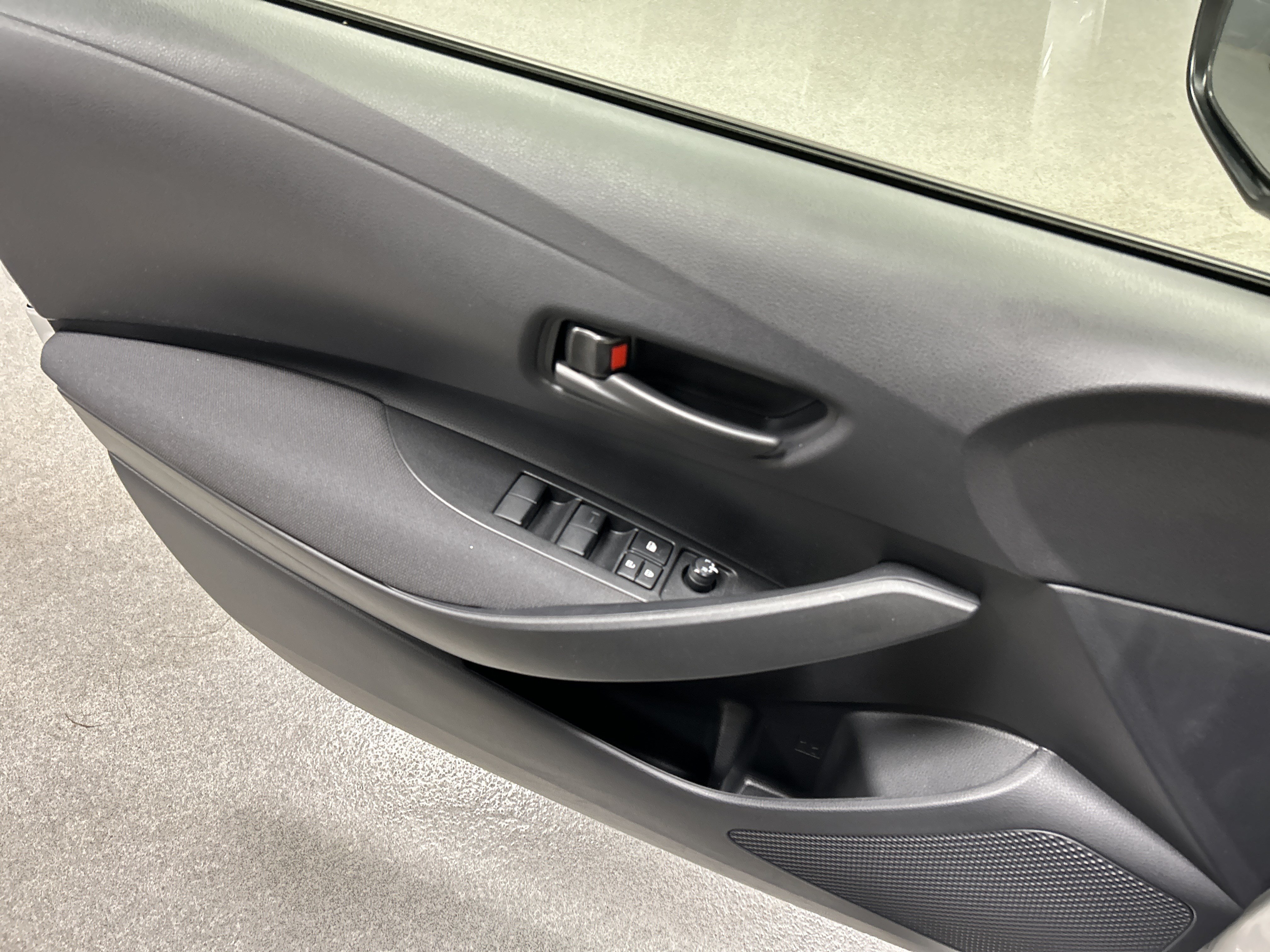 Used 2023 Toyota Corolla LE FWD image 14