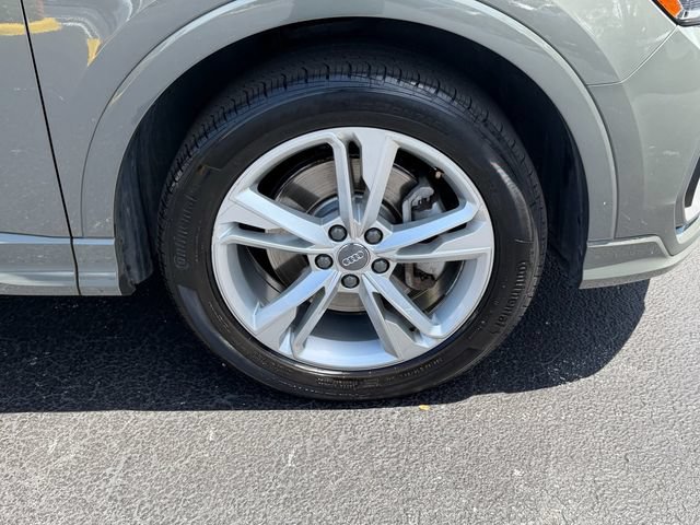 Used 2020 Audi Q3 2.0T Premium w/ Convenience Package AWD/4WD image 19