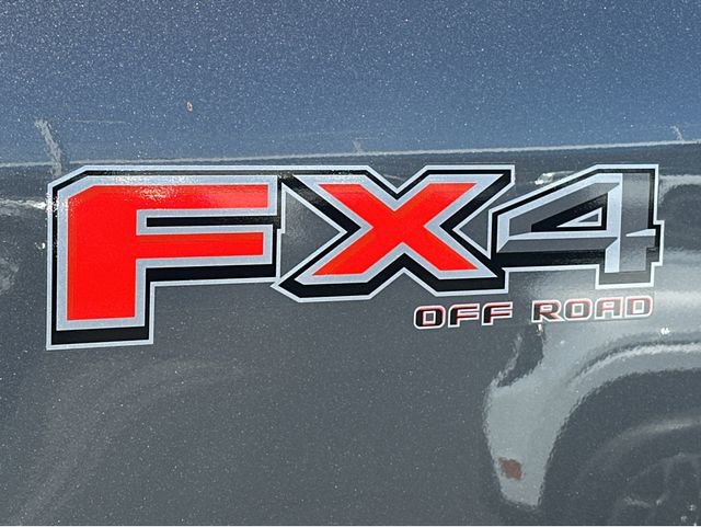 New 2026 Ford F250 Lariat w/ FX4 Off-Road Package image 21
