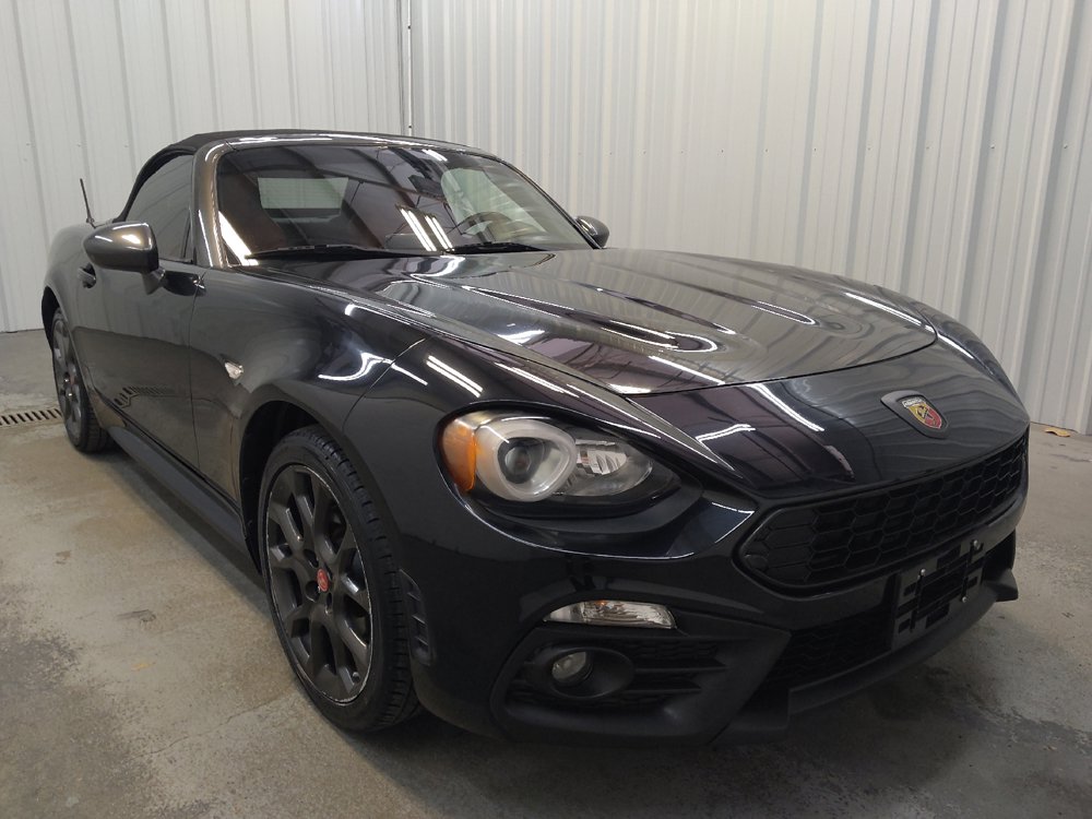 Used 2017 FIAT 124 Spider Abarth RWD image 13