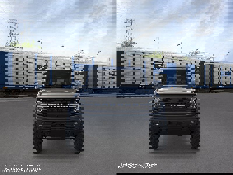 New 2025 Ford Bronco Outer Banks image 6