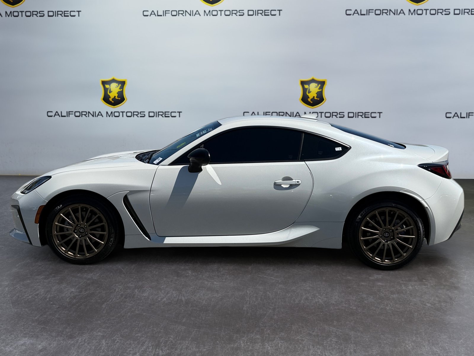 Used 2024 Toyota GR86 RWD image 2