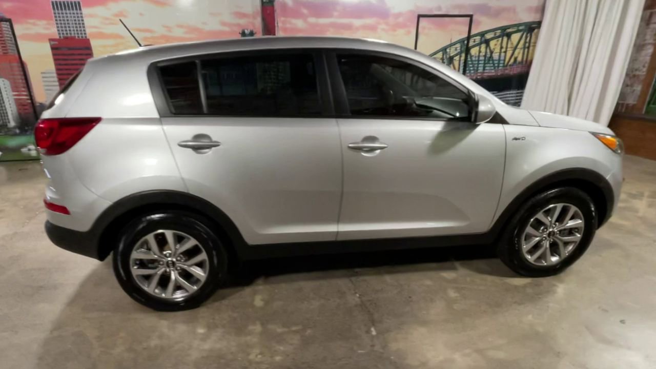 Used 2016 Kia Sportage LX image 9