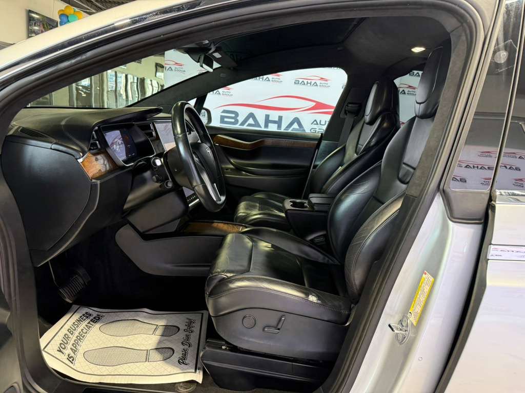 Used 2017 Tesla Model X 100D image 33