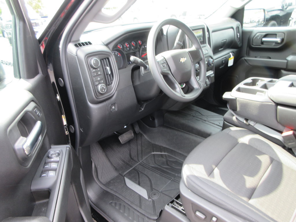 New 2026 Chevrolet Silverado 1500 Custom w/ Turbomax Blackout Package AWD/4WD image 14