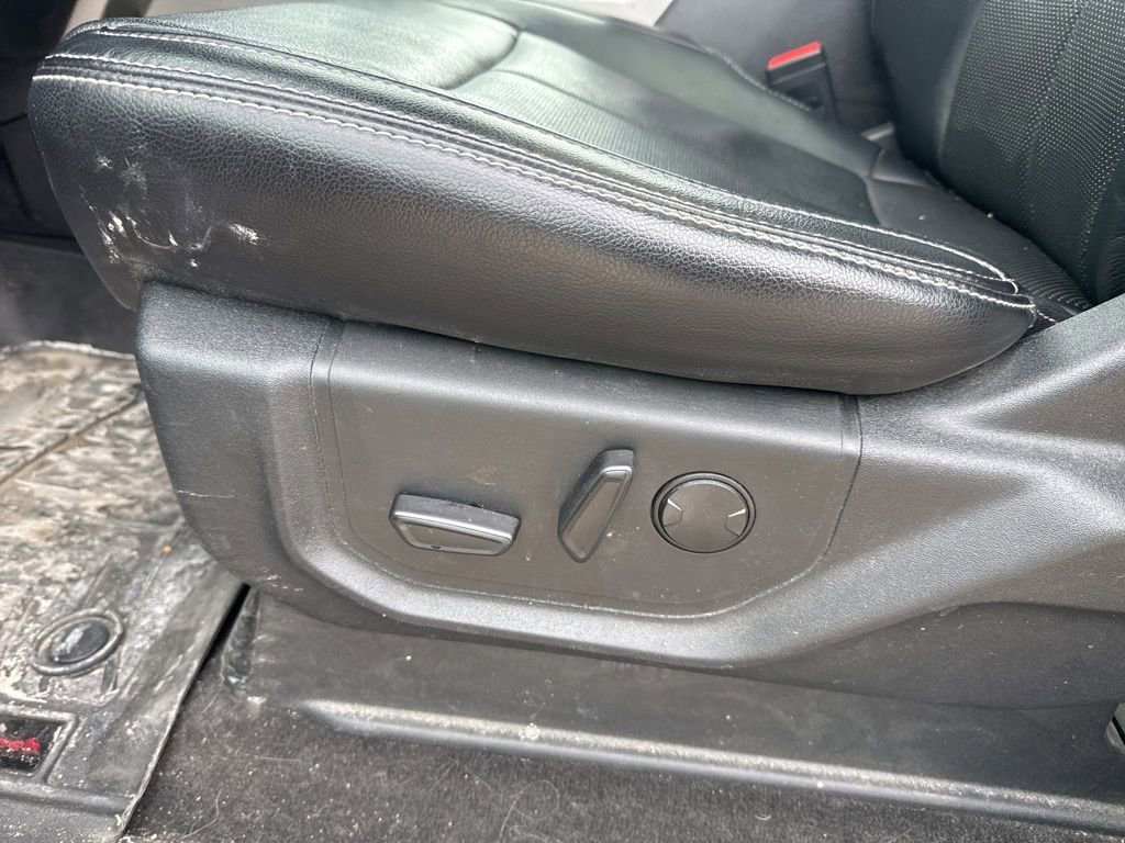 Used 2019 Ford F150 Lariat w/ Equipment Group 502A Luxury image 18