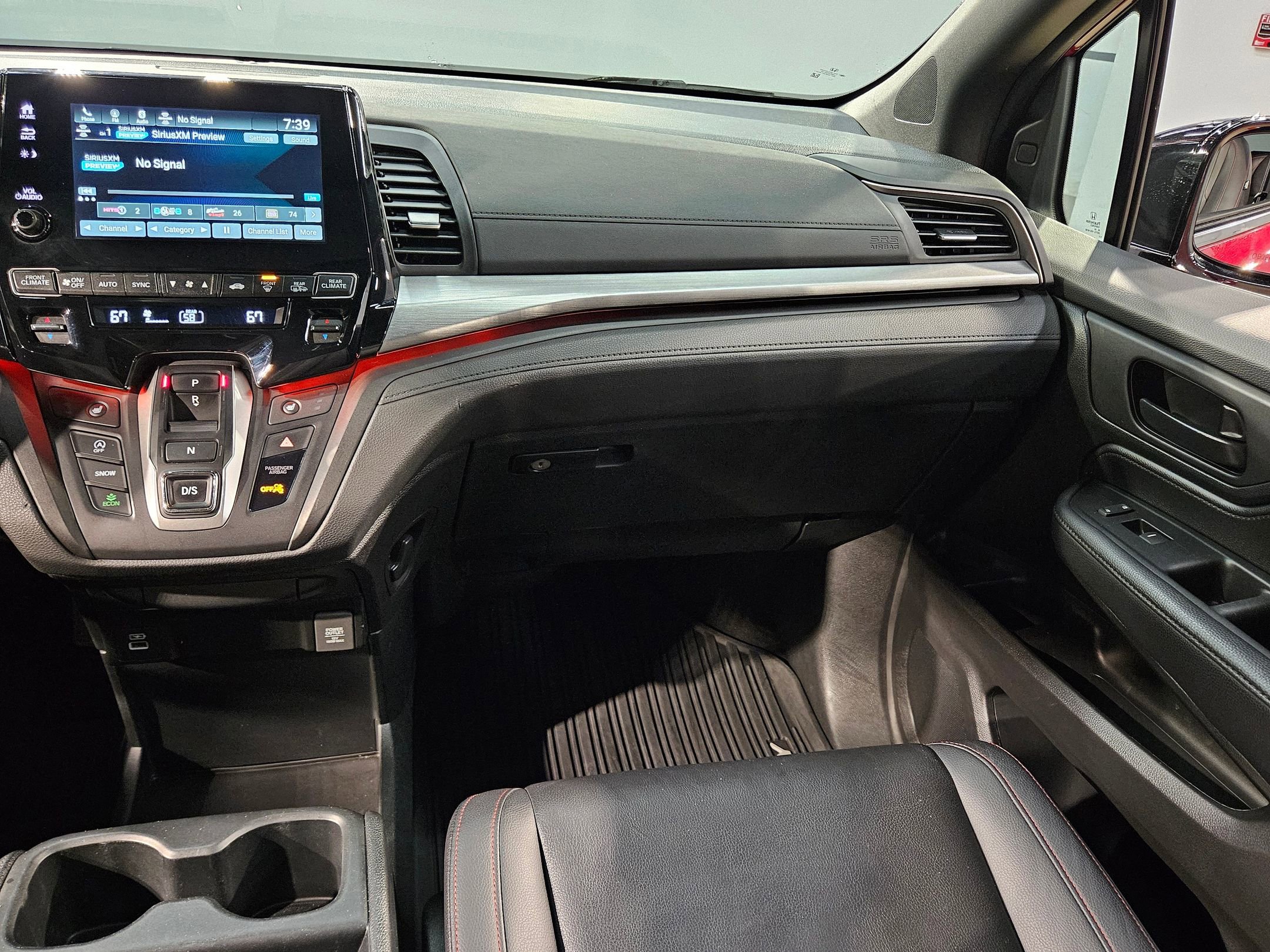Used 2023 Honda Odyssey Sport image 11