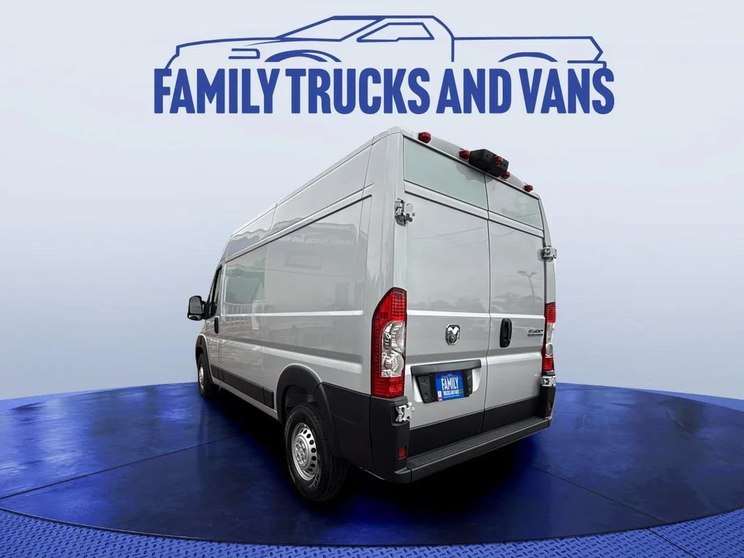 Used 2026 RAM ProMaster 1500 w/ Safety Group FWD image 3