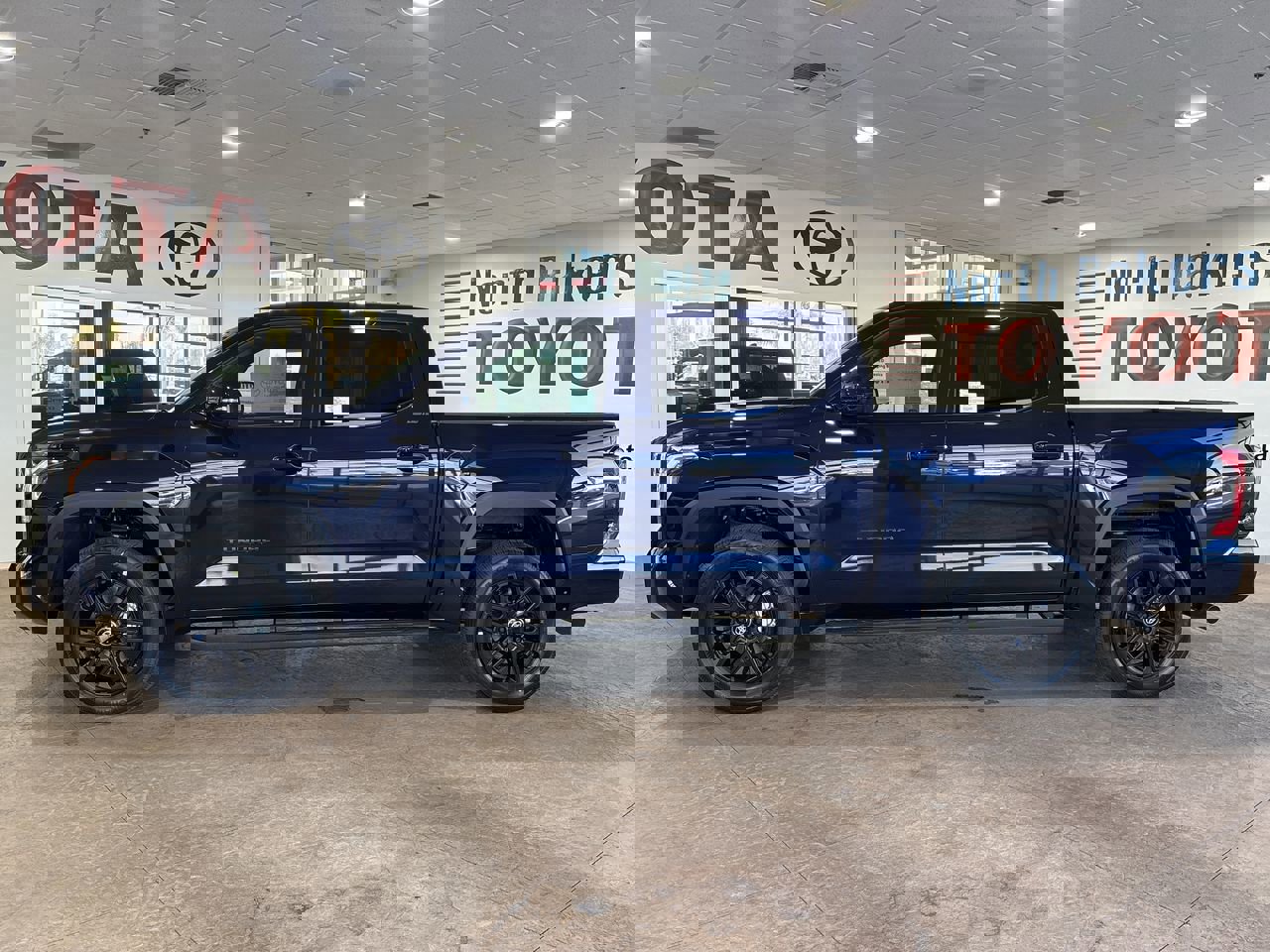 New 2025 Toyota Tundra Limited image 7