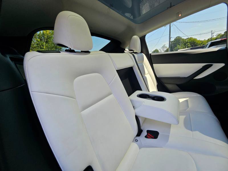 Used 2022 Tesla Model Y Long Range AWD/4WD image 68