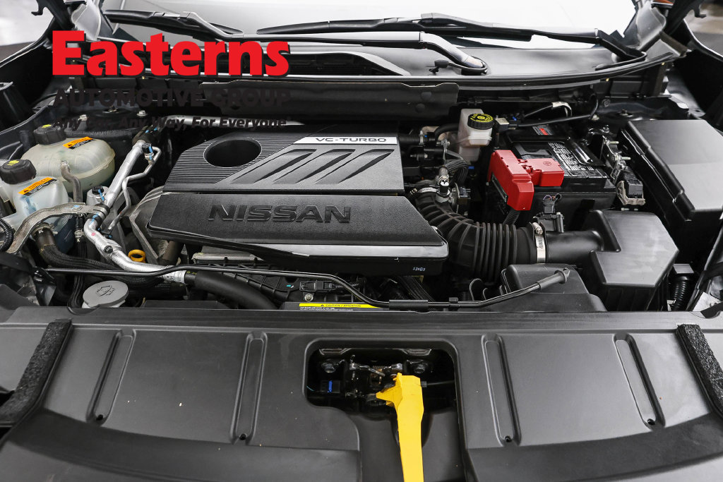 Used 2023 Nissan Rogue S AWD/4WD image 8