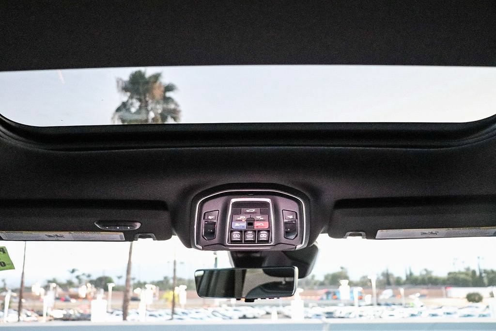 New 2026 Jeep Grand Cherokee Limited AWD/4WD image 19