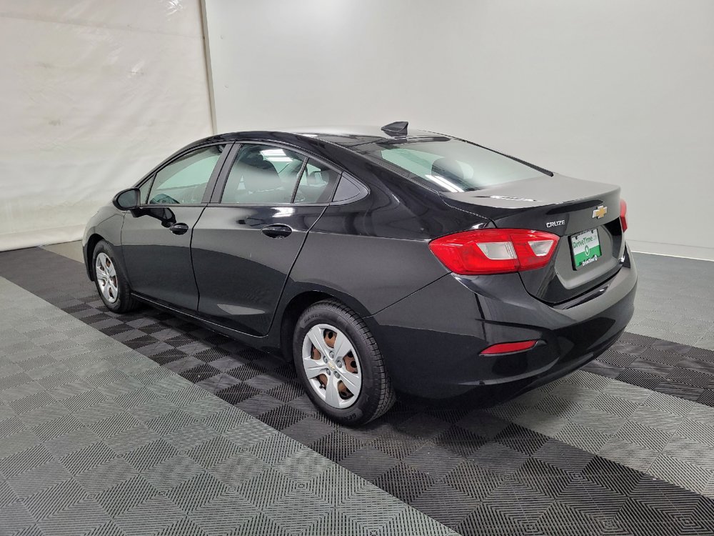 Used 2017 Chevrolet Cruze LS FWD image 3