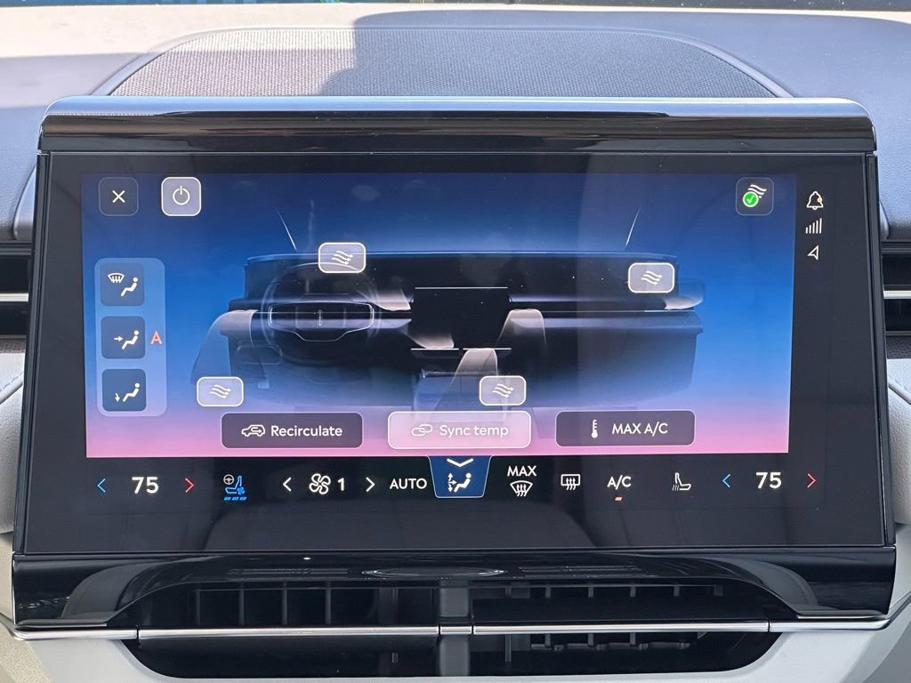 New 2026 Lincoln Nautilus Premier w/ Equipment Group 102A AWD/4WD image 16