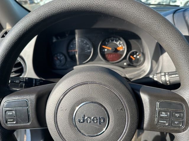 Used 2015 Jeep Patriot Sport image 19