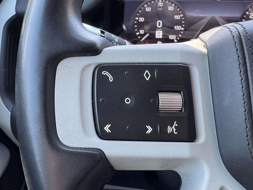 Used 2020 Land Rover Defender 110 SE image 17
