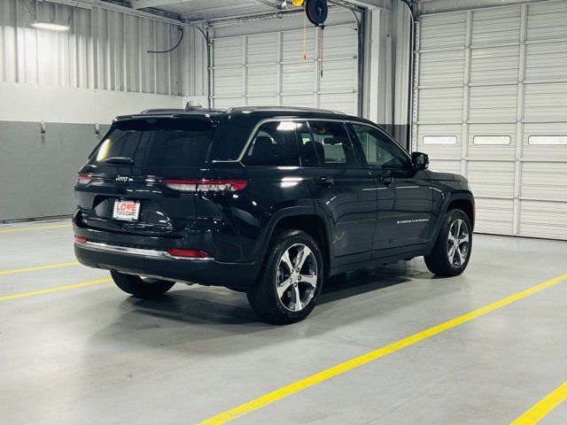 Used 2023 Jeep Grand Cherokee 4WD 4xe w/ Luxury Tech Group II image 22