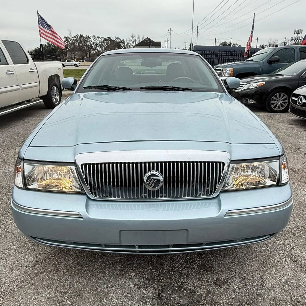 Used 2003 Mercury Grand Marquis LS RWD image 2