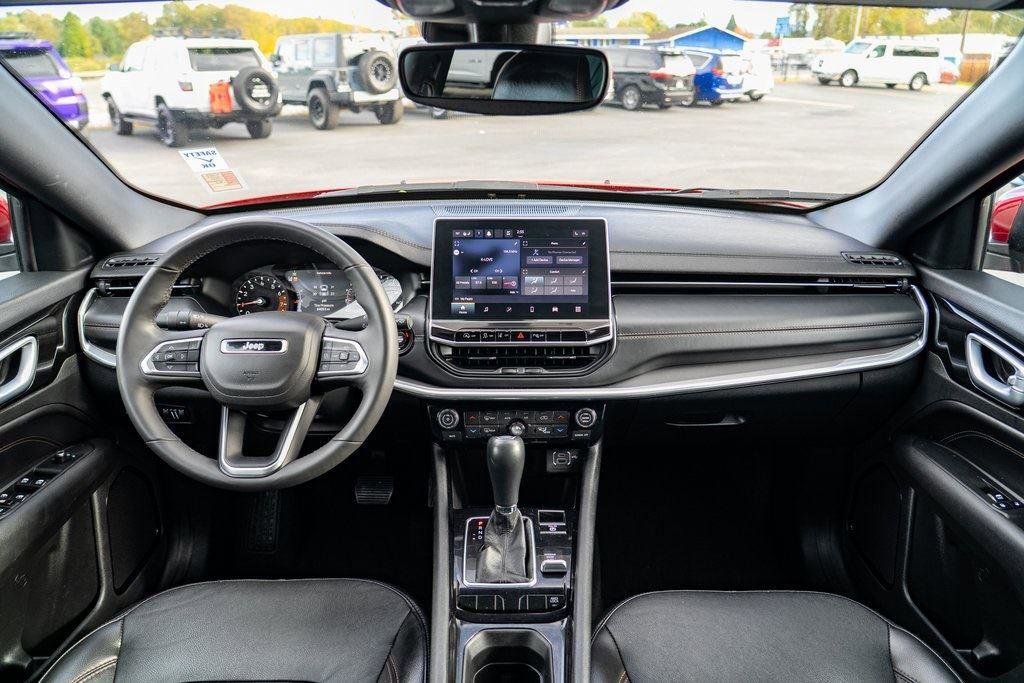 Used 2023 Jeep Compass Limited image 20