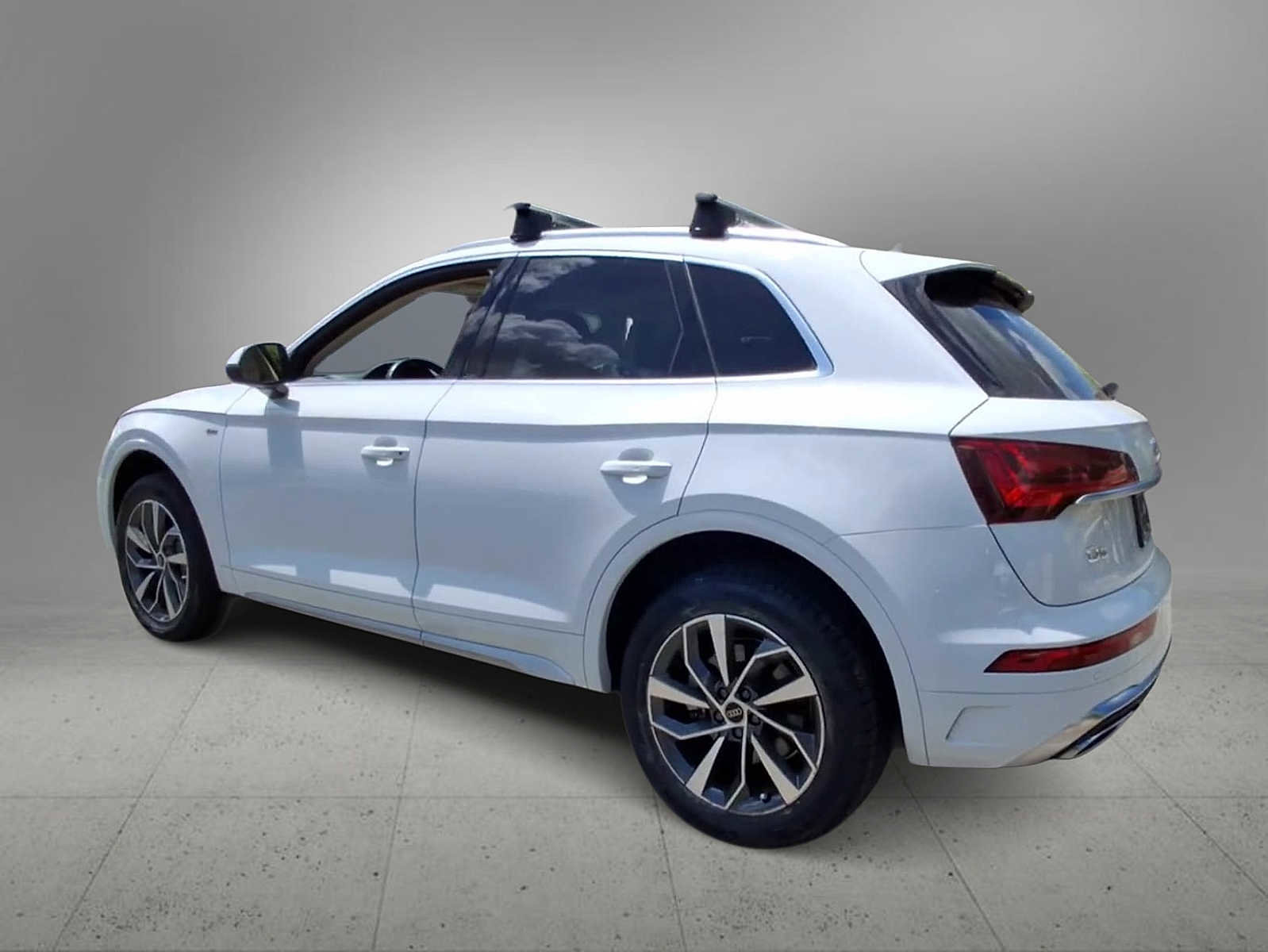 Certified 2023 Audi Q5 2.0T Premium Plus w/ Premium Plus Package AWD/4WD image 6