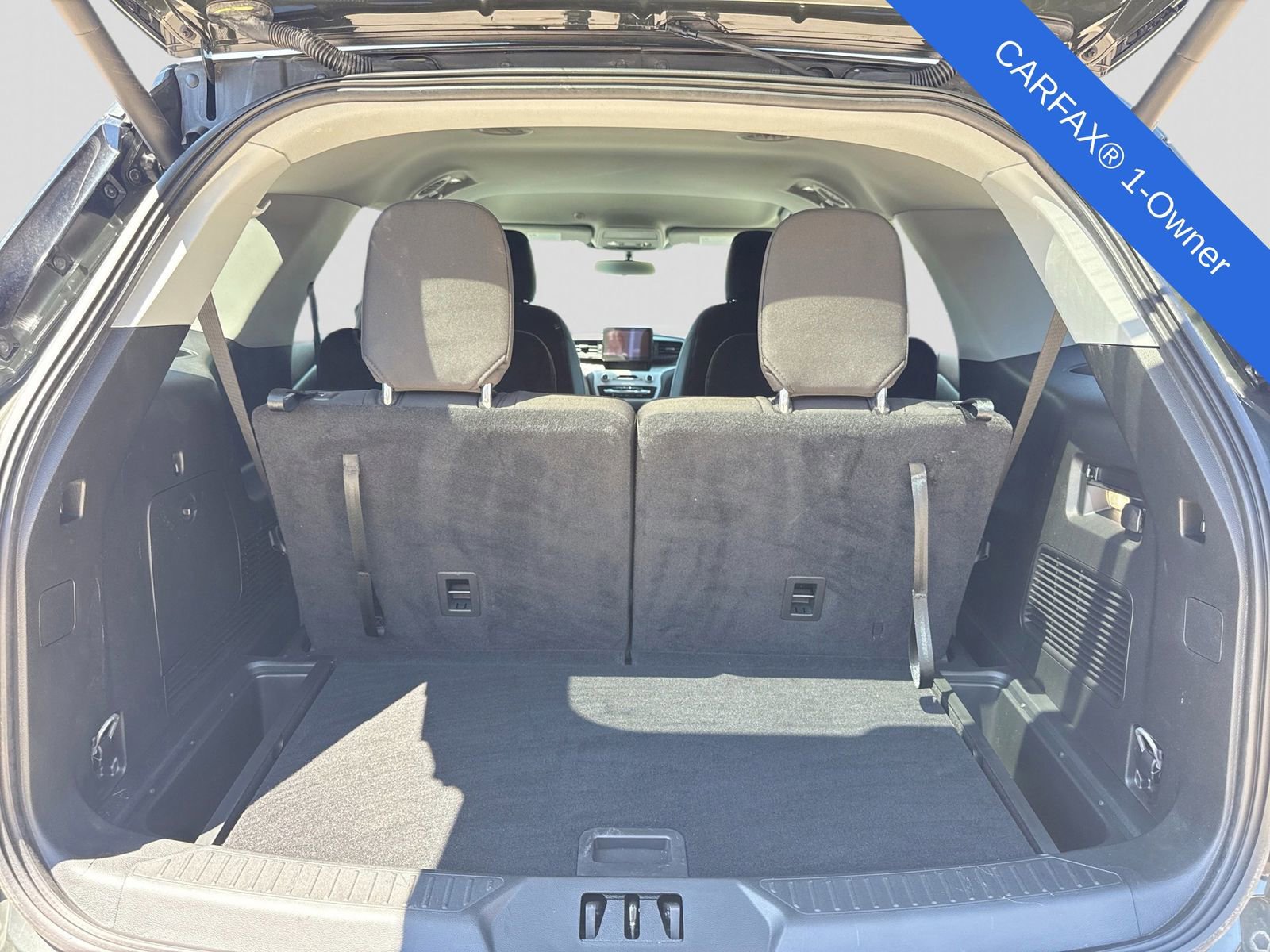 Used 2024 Ford Explorer XLT AWD/4WD image 38