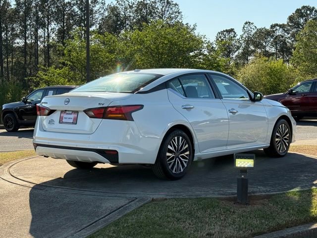 Used 2024 Nissan Altima 2.5 SV image 7