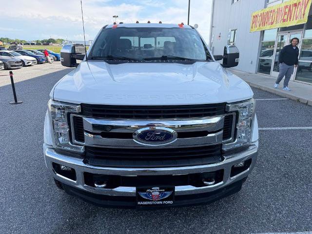 Certified 2019 Ford F450 XLT w/ XLT Premium Package AWD/4WD image 3