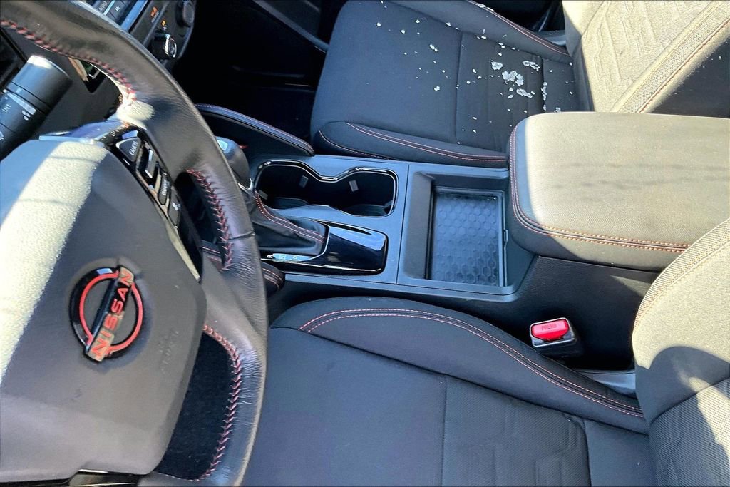 Used 2023 Nissan Frontier PRO-4X w/ Technology Package image 16