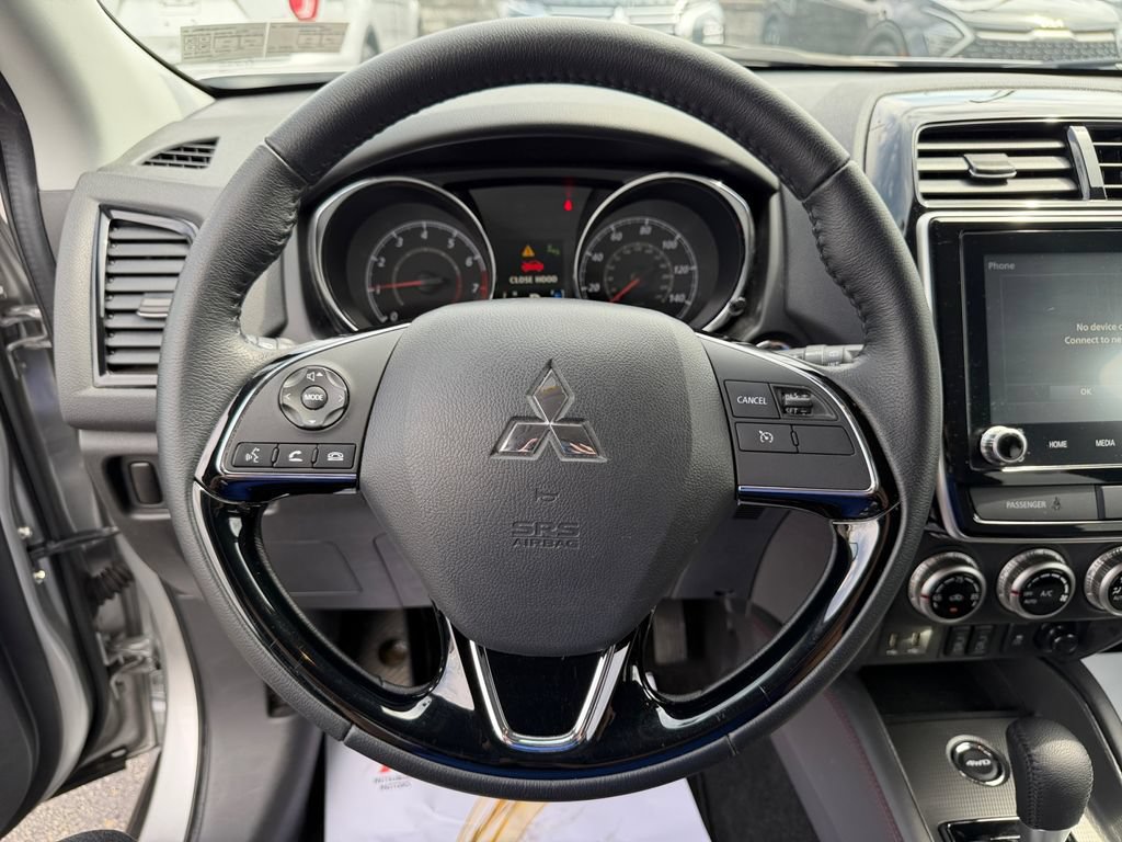 Used 2024 Mitsubishi Outlander Sport SE AWD/4WD image 15