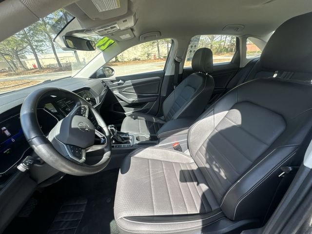 Used 2024 Volkswagen Jetta SE FWD image 11