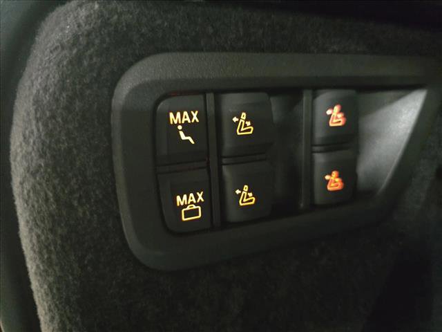 Used 2026 BMW X7 M60i image 14