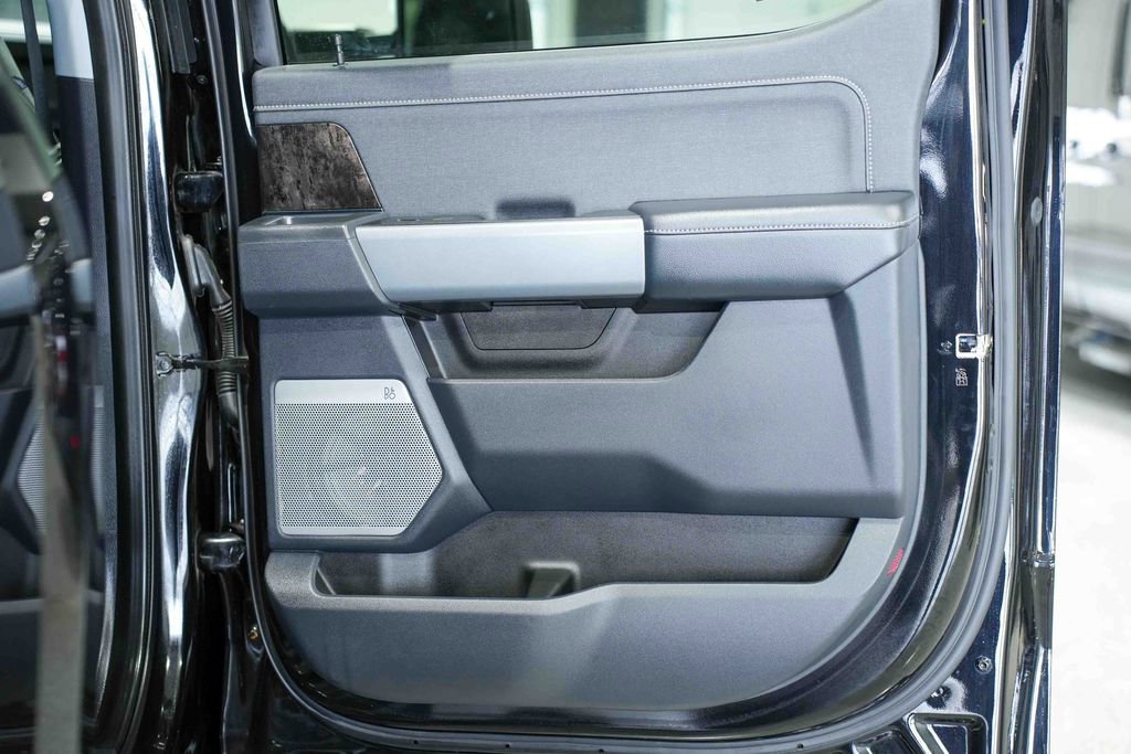 Used 2024 Ford F250 Lariat w/ Lariat Ultimate Package image 19