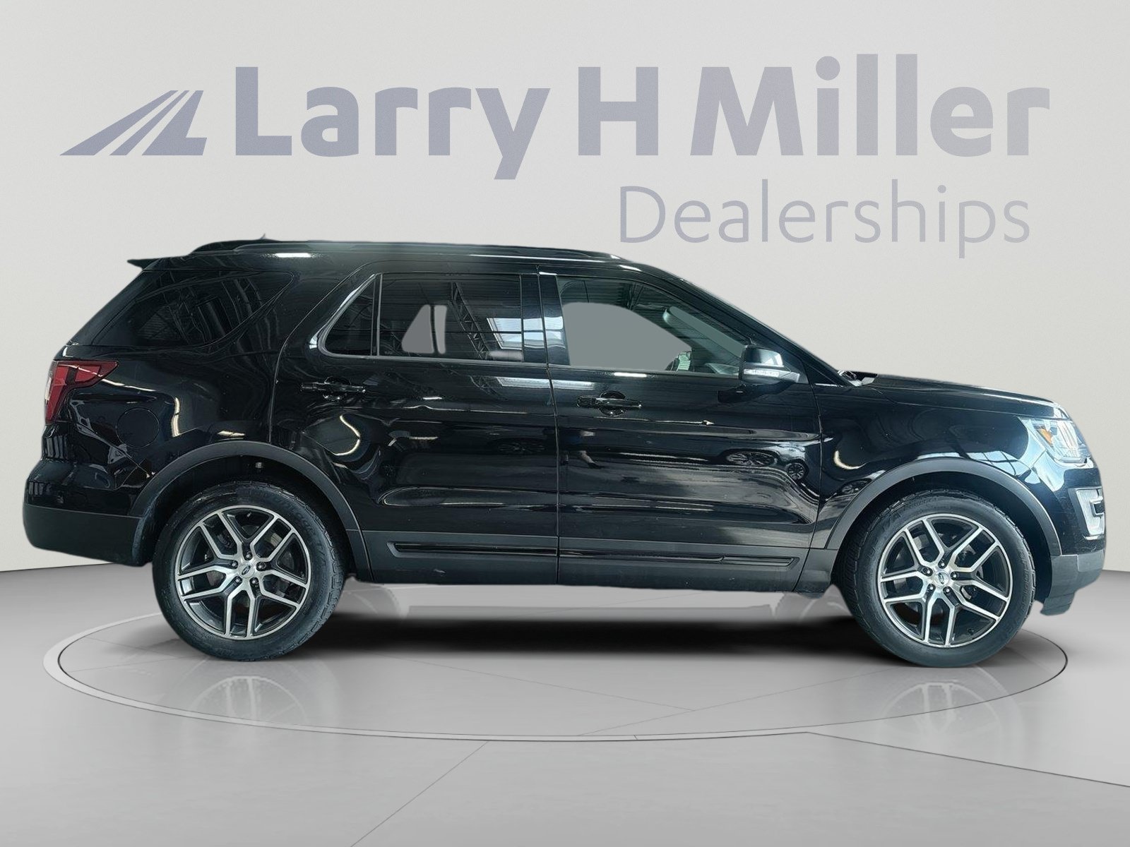 Used 2017 Ford Explorer Sport AWD/4WD image 15