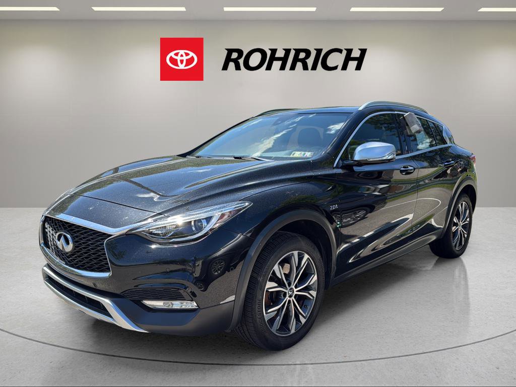 Used 2018 INFINITI QX30 Premium w/ Navigation Package AWD/4WD image 1